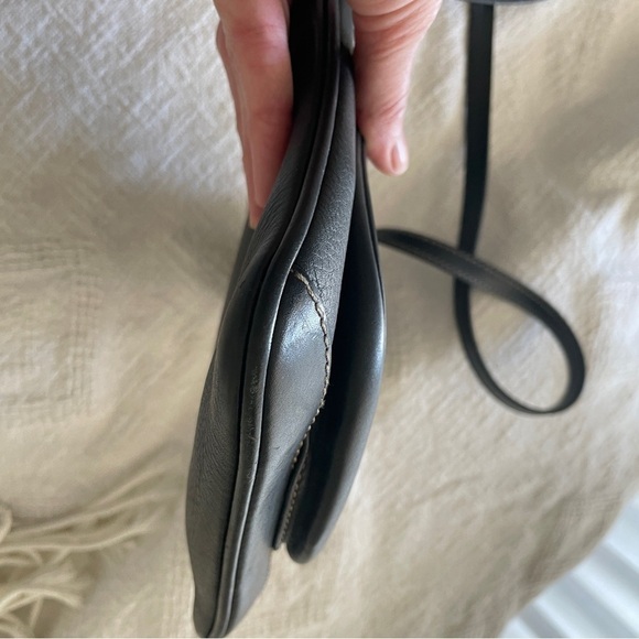 VINTAGE DOONEY & BOURKE CROSSBODY BAG PURSE SHOULDER BAG - Picture 14 of 16